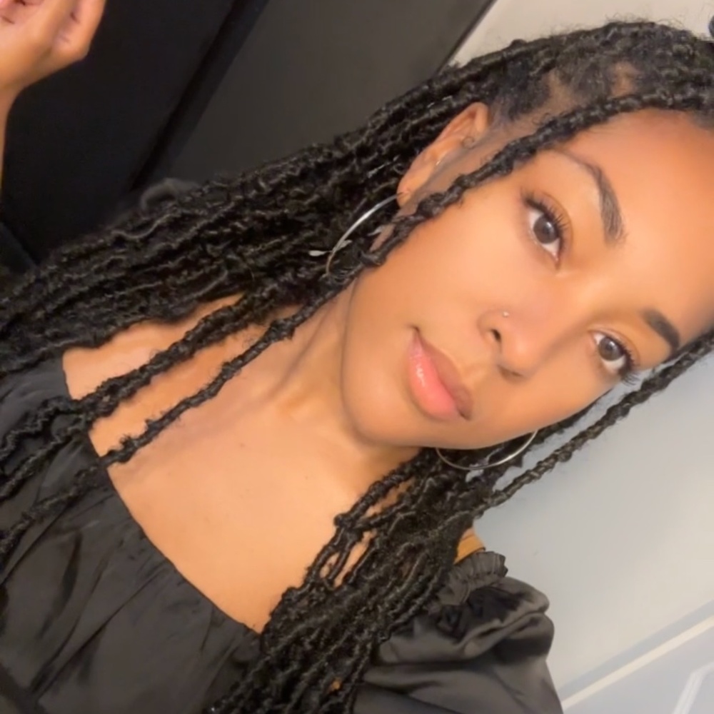 Meet your Posher, Mj